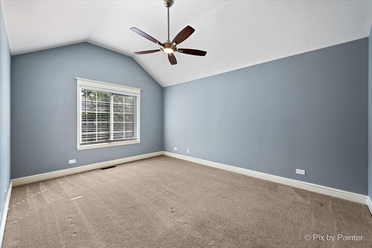 313 Windsor Court D Property Photo 15