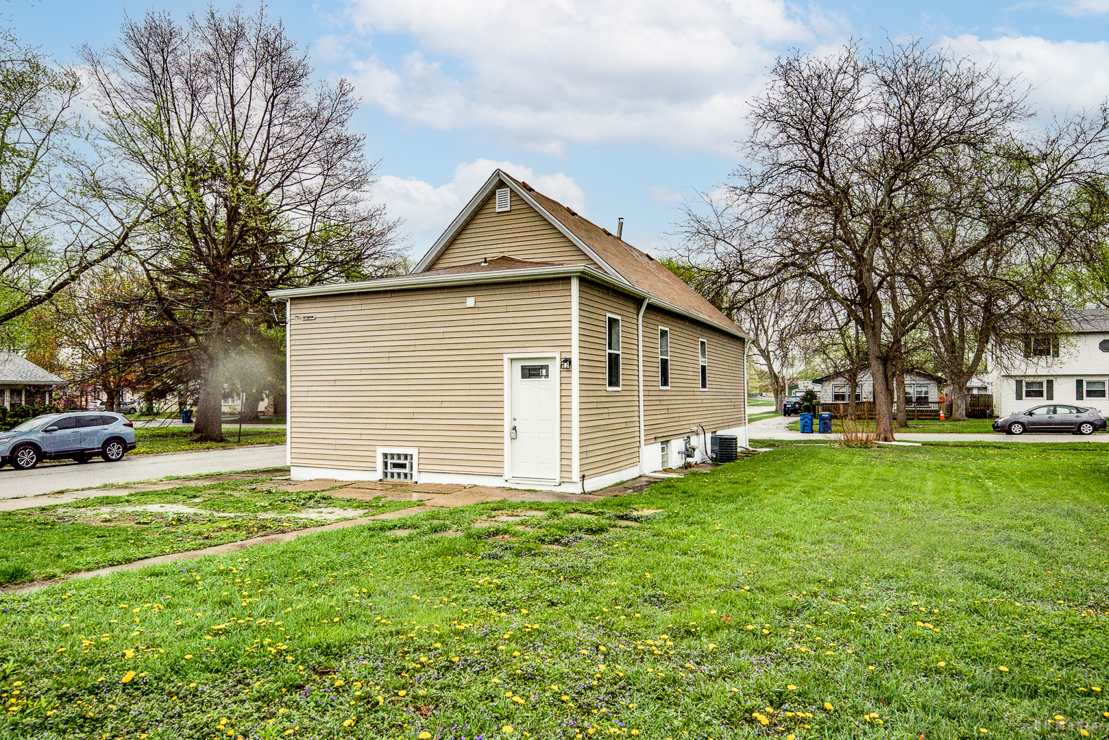 3300 Butler Avenue Property Photo 2