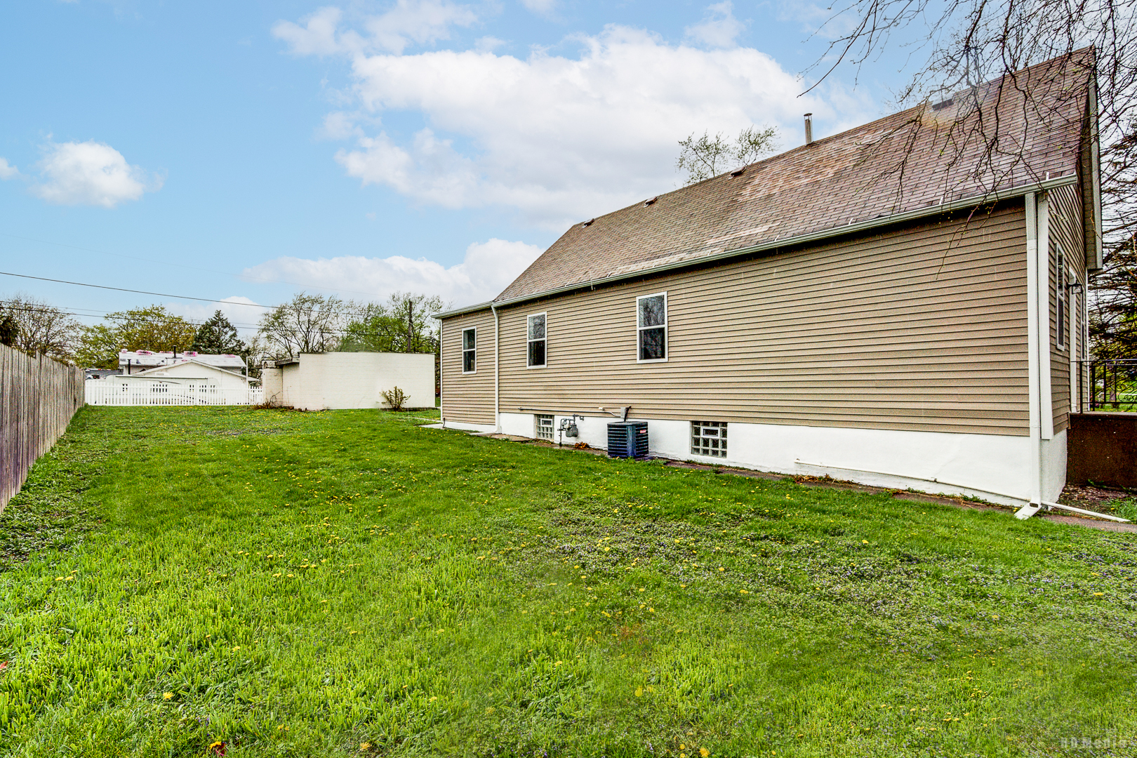 3300 Butler Avenue Property Photo 3