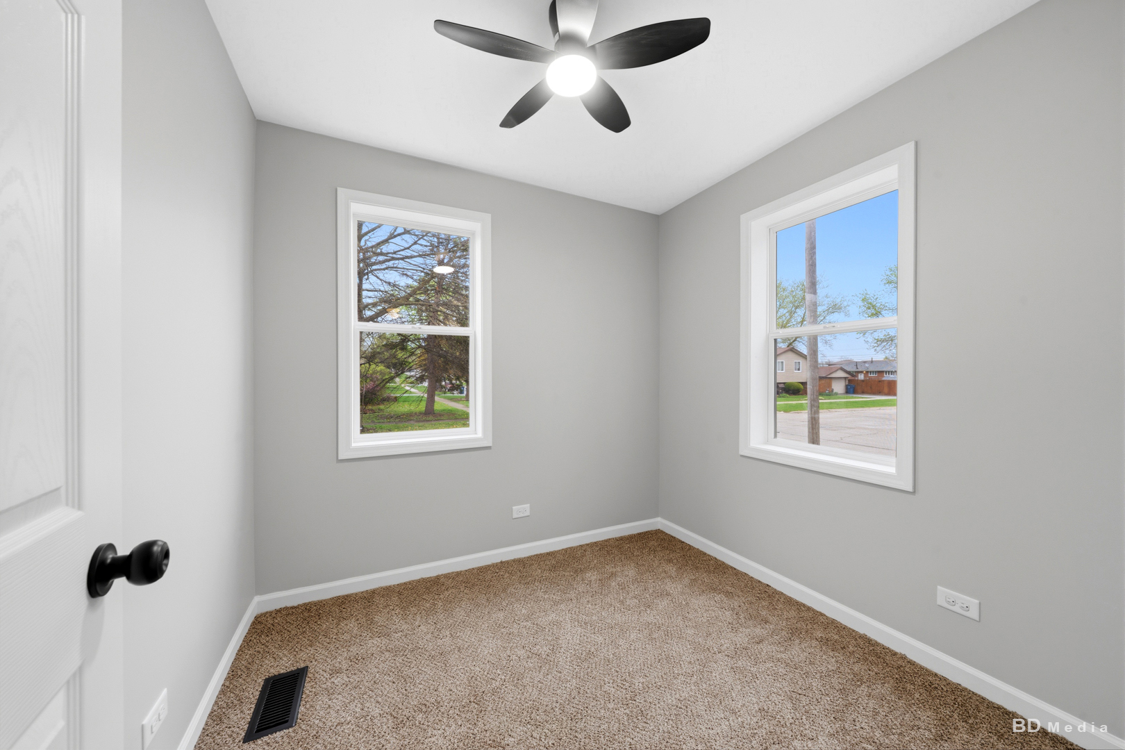 3300 Butler Avenue Property Photo 7