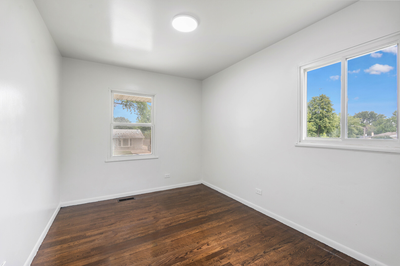 669 White Pine Road Property Photo 15