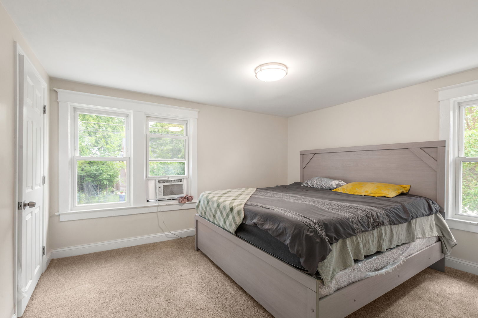 556 Caroline Place Property Photo 11