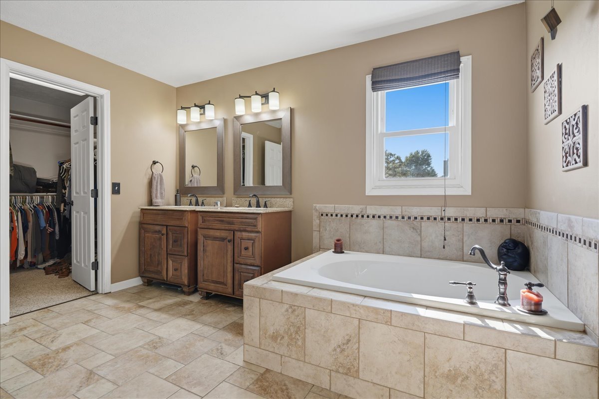 1101 Ironwood Cc Drive Property Photo 34