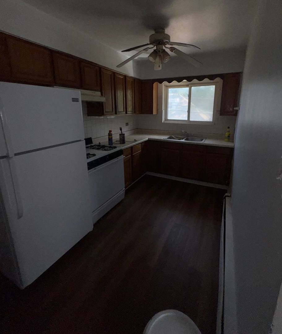 8807 S Cottage Grove Avenue Property Photo 5