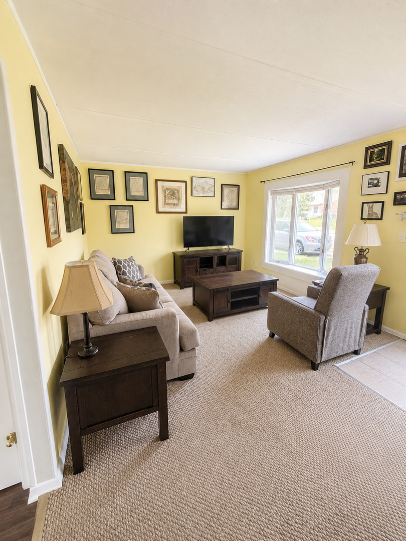 4145 Poplar Avenue Property Photo 2