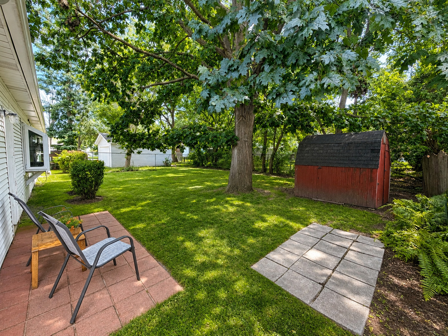 4145 Poplar Avenue Property Photo 9