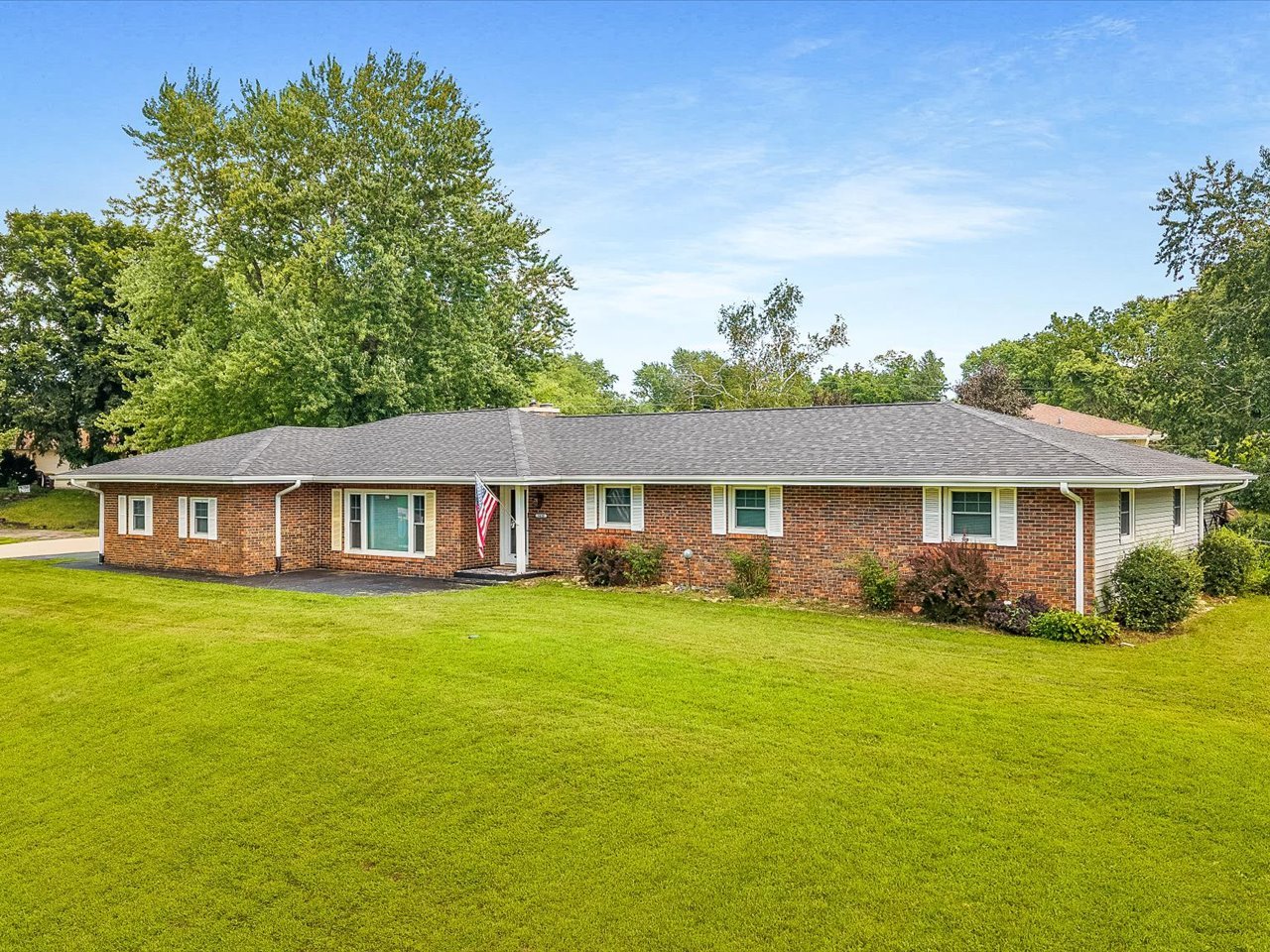 5420 Golden Prairie Circle Property Photo 1