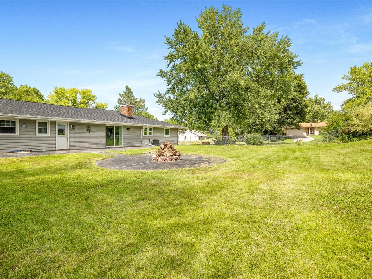 5420 Golden Prairie Circle Property Photo 37