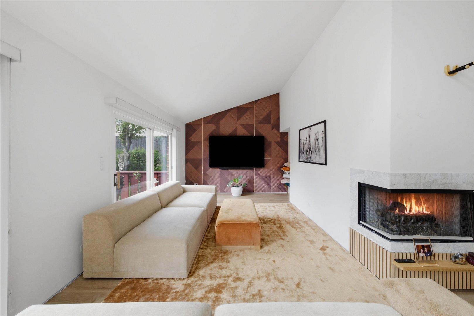 12741187 Property Photo 14