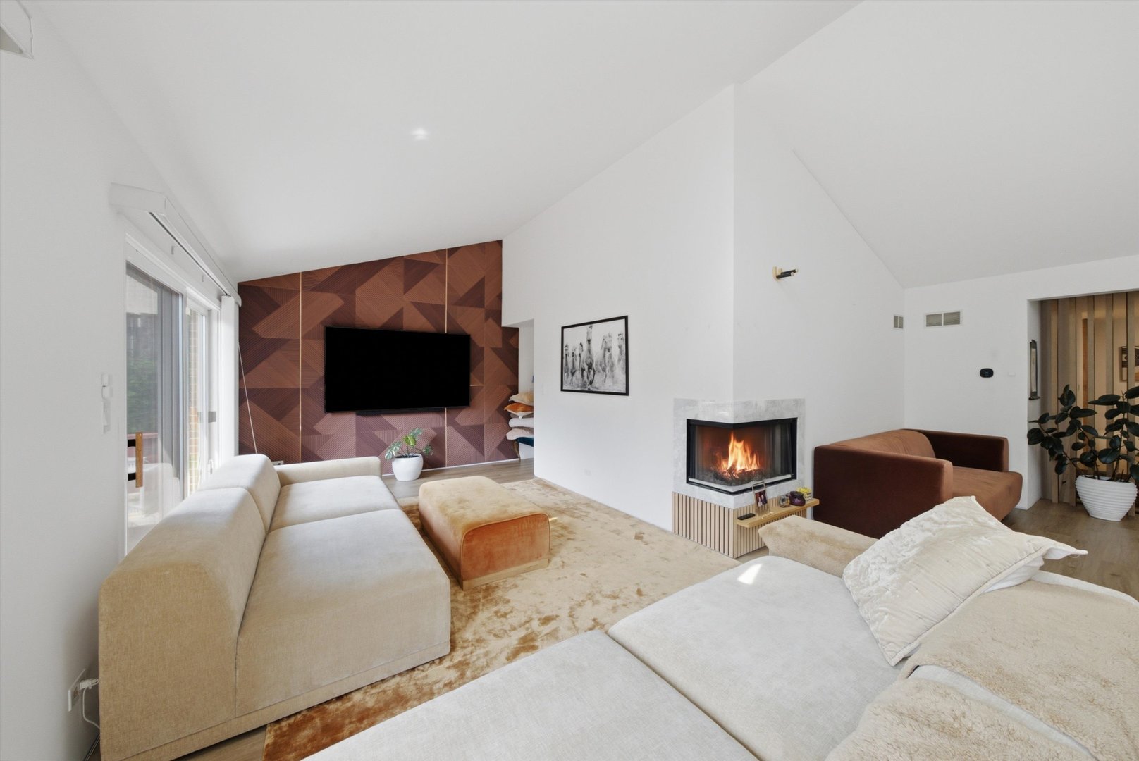 12741187 Property Photo 15