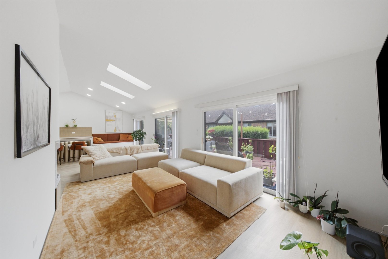 12741187 Property Photo 16