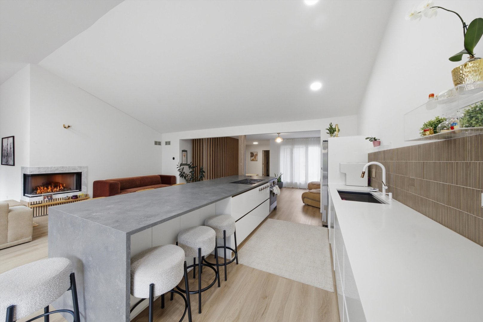 12741187 Property Photo 22