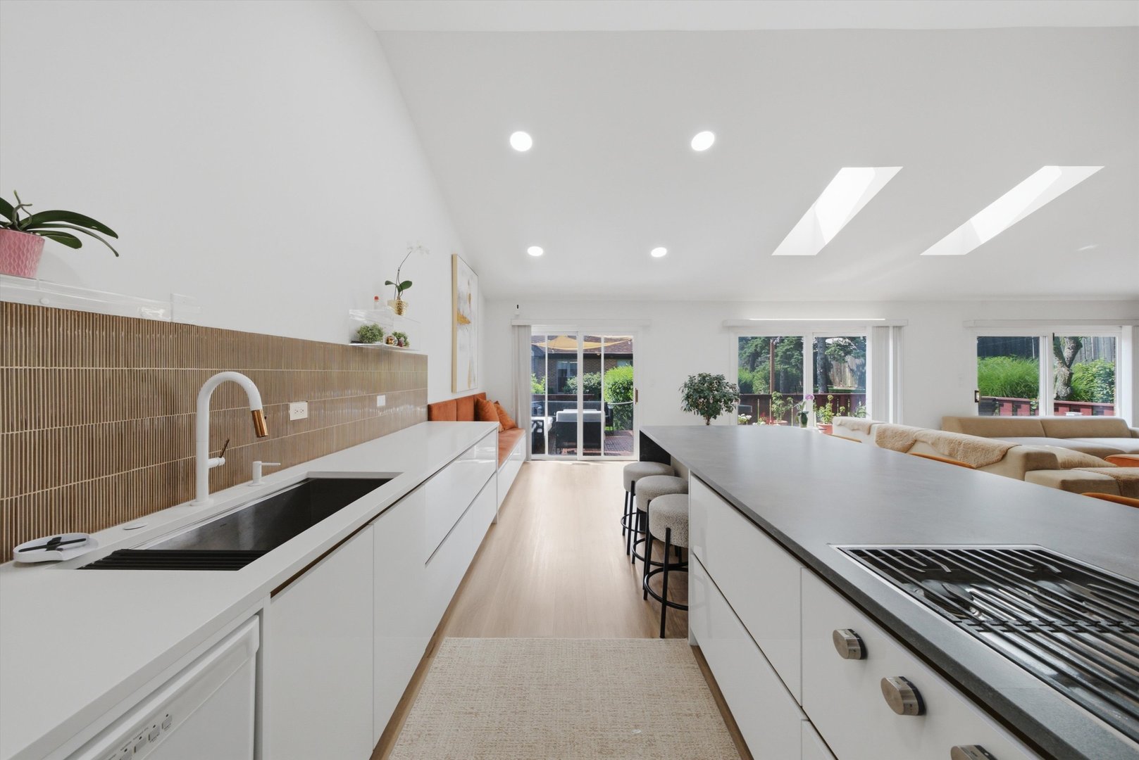 12741187 Property Photo 24