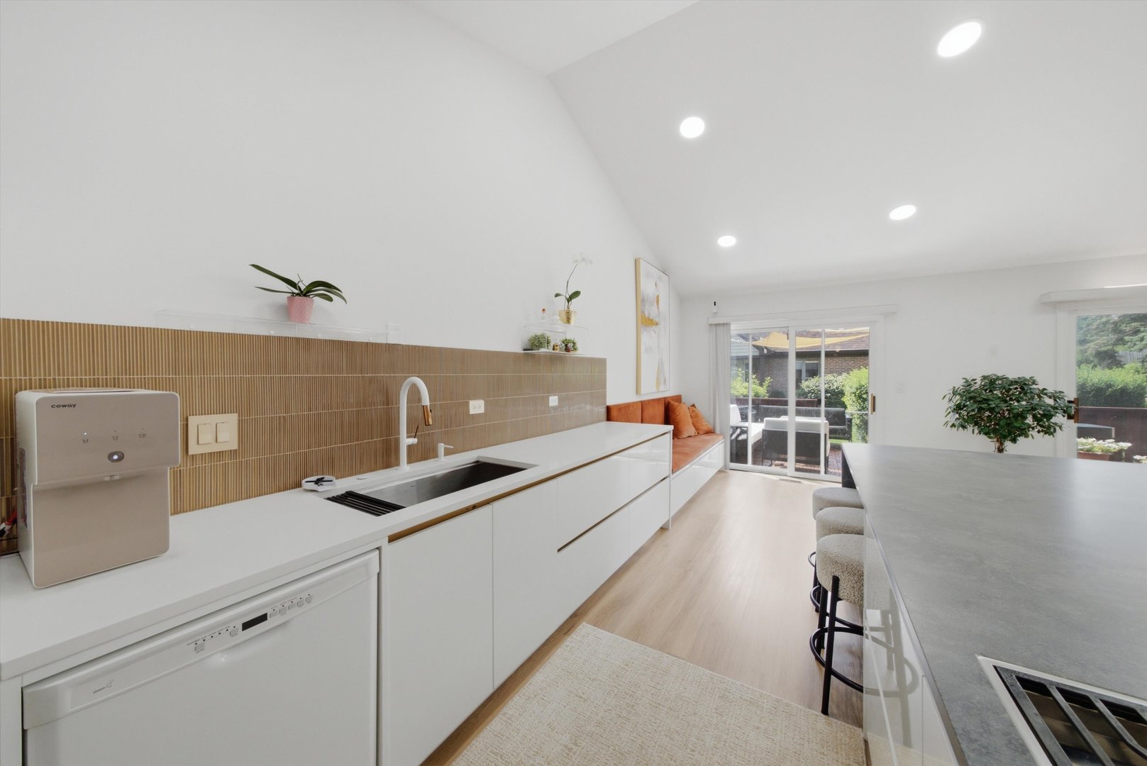 12741187 Property Photo 25