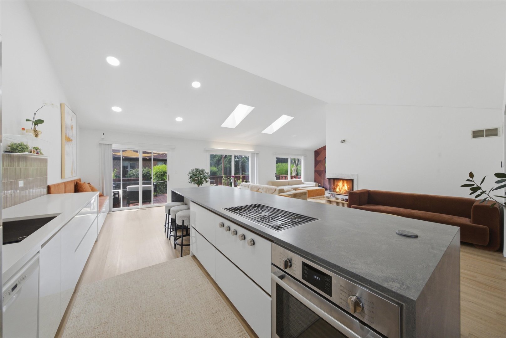 12741187 Property Photo 26