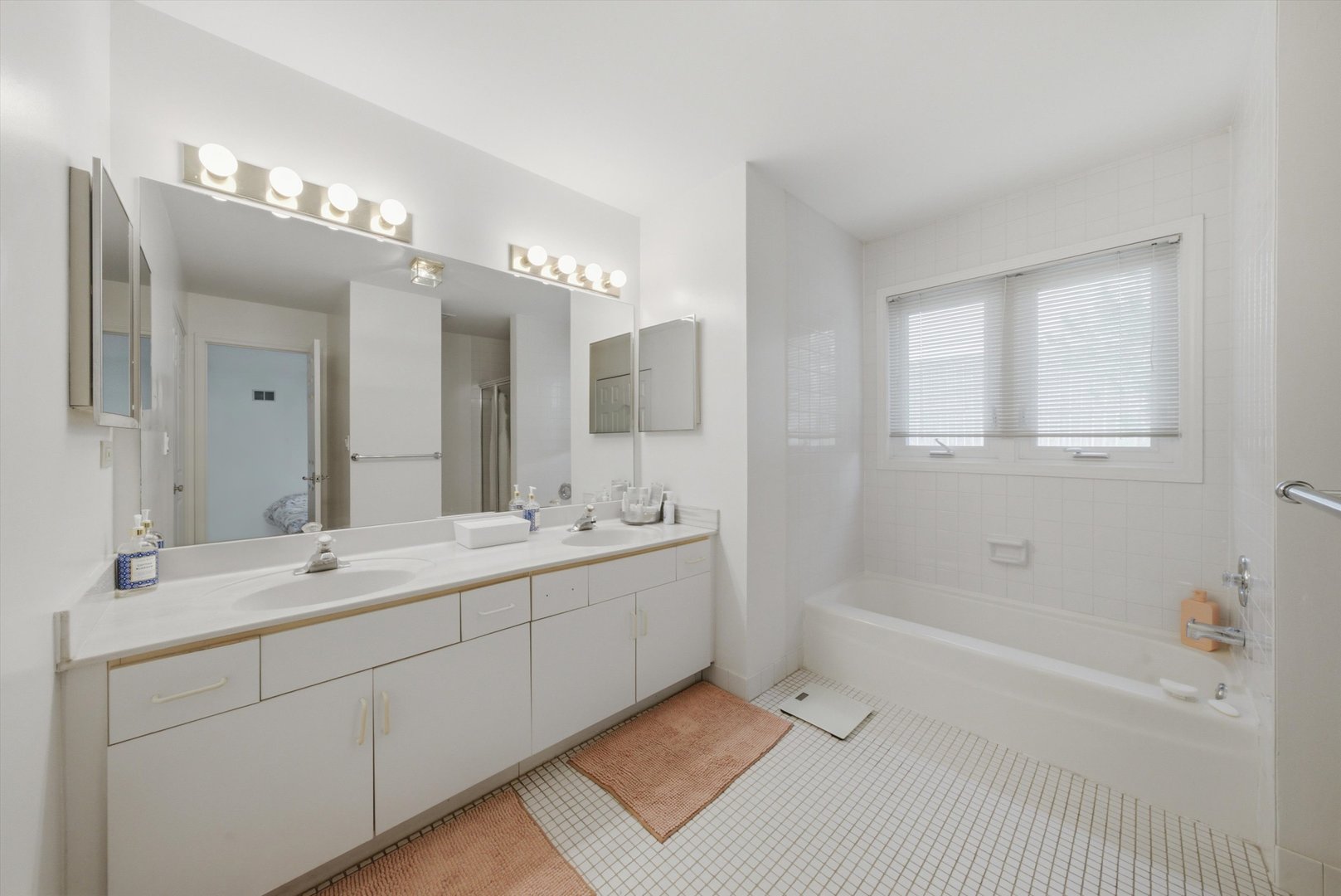 12741187 Property Photo 33