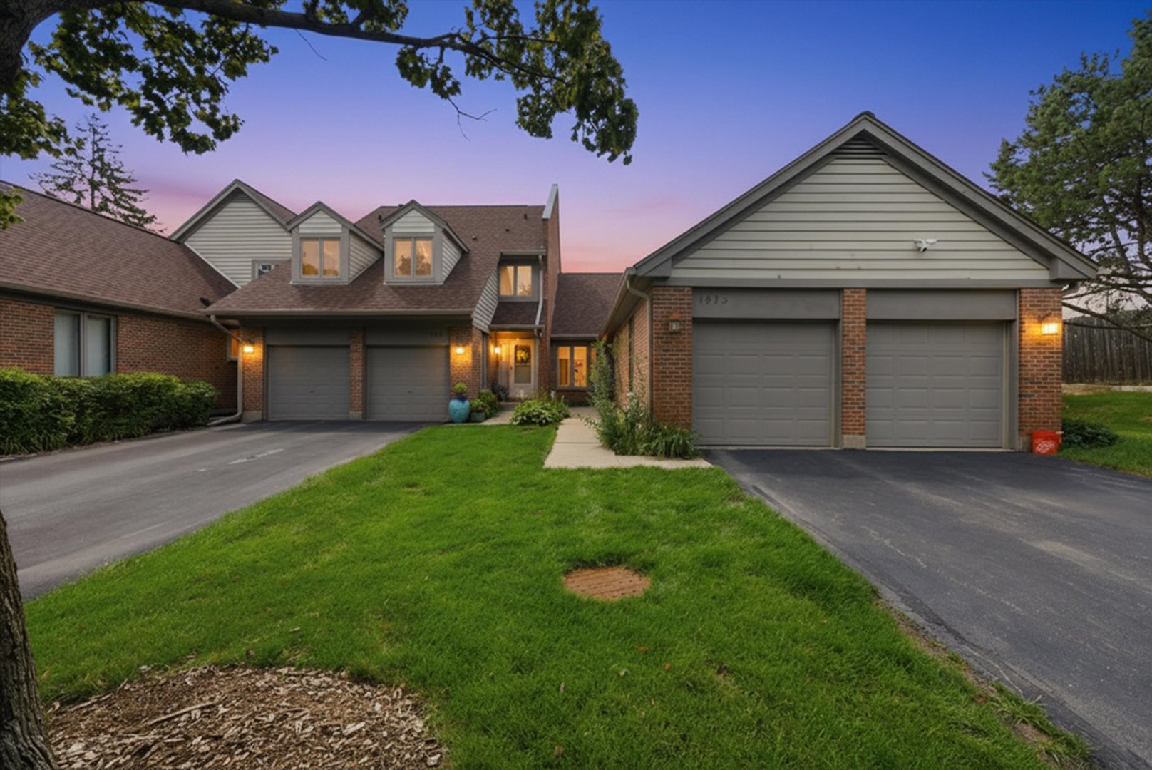 12741187 Property Photo 46