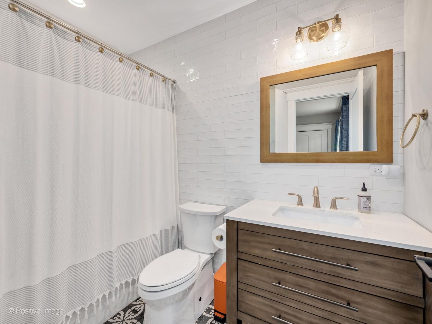 414 Chicago Avenue Property Photo 18
