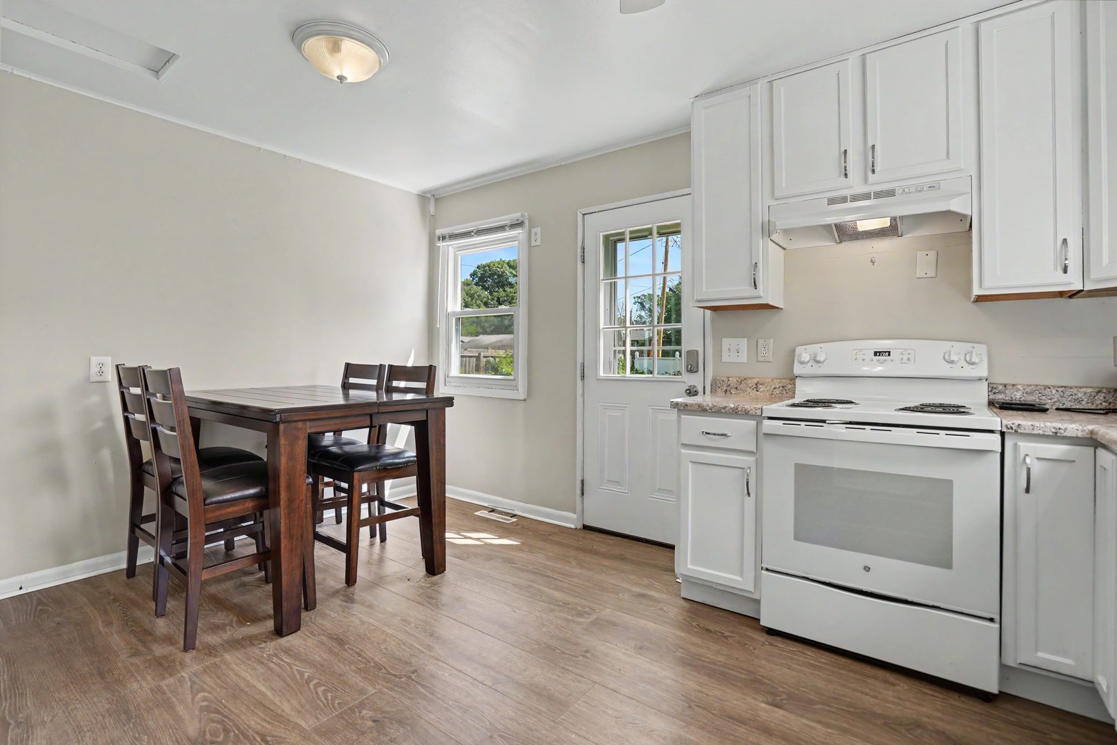 1111 31st Street Property Photo 10