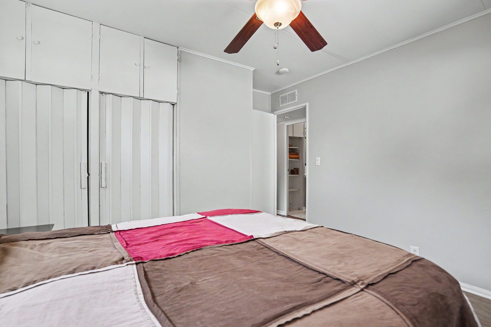 1111 31st Street Property Photo 17