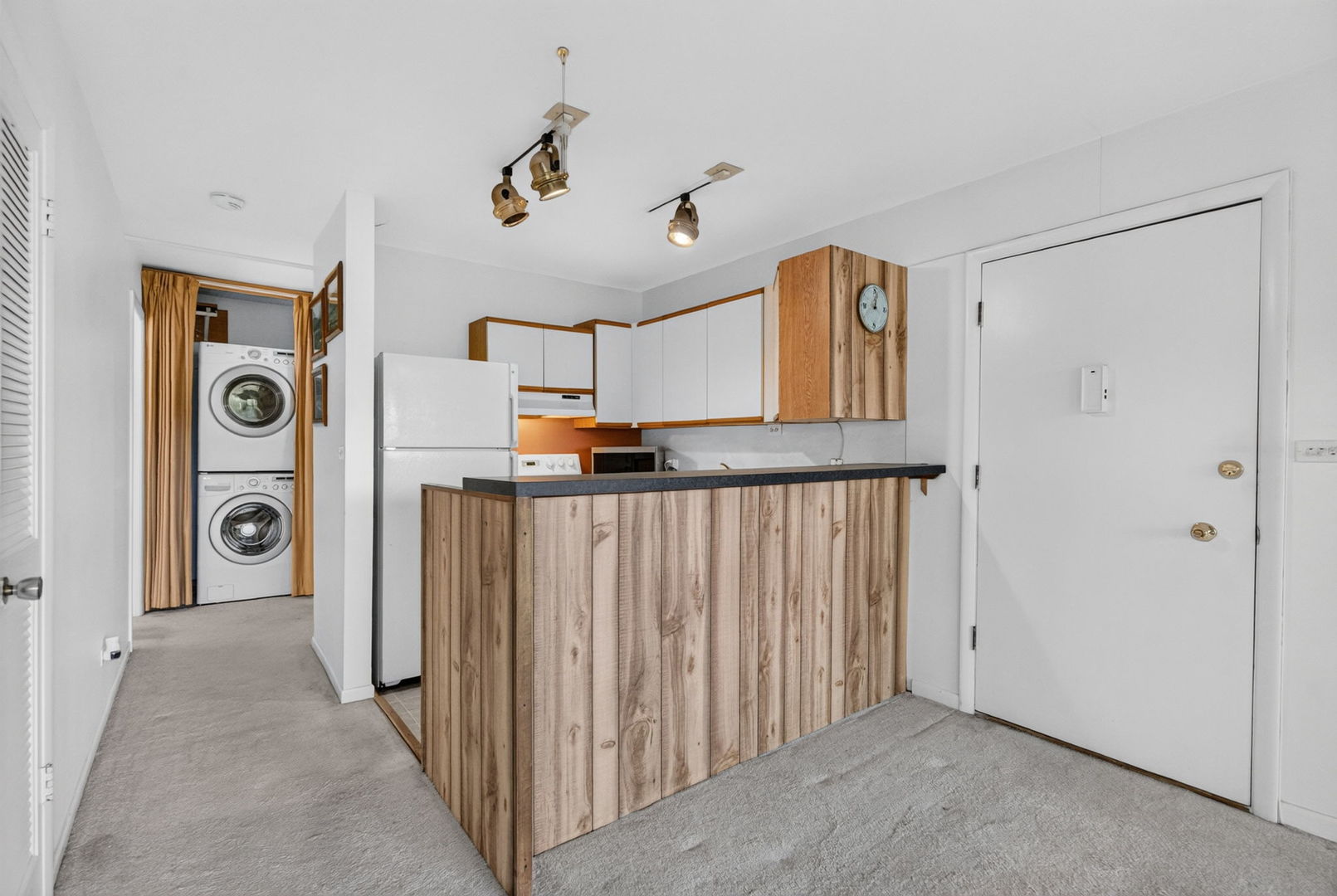 5515 E Lake Drive 93-f Property Photo 6