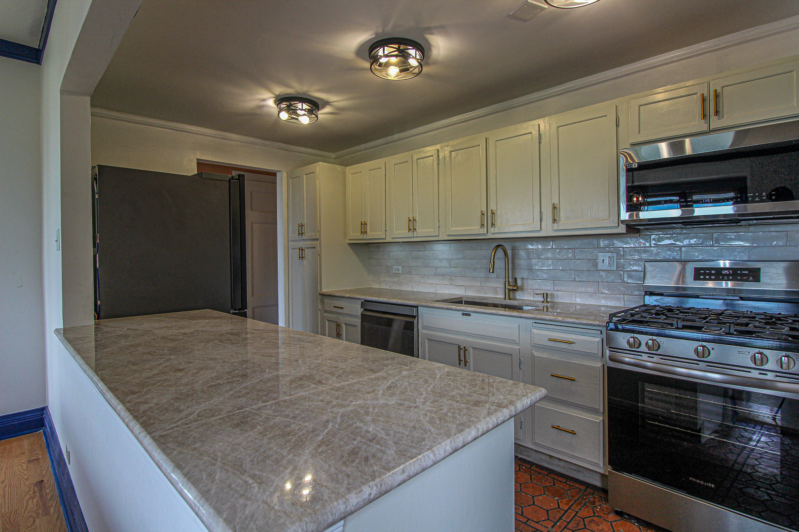 5300 S Shore Drive 59 Property Photo 5