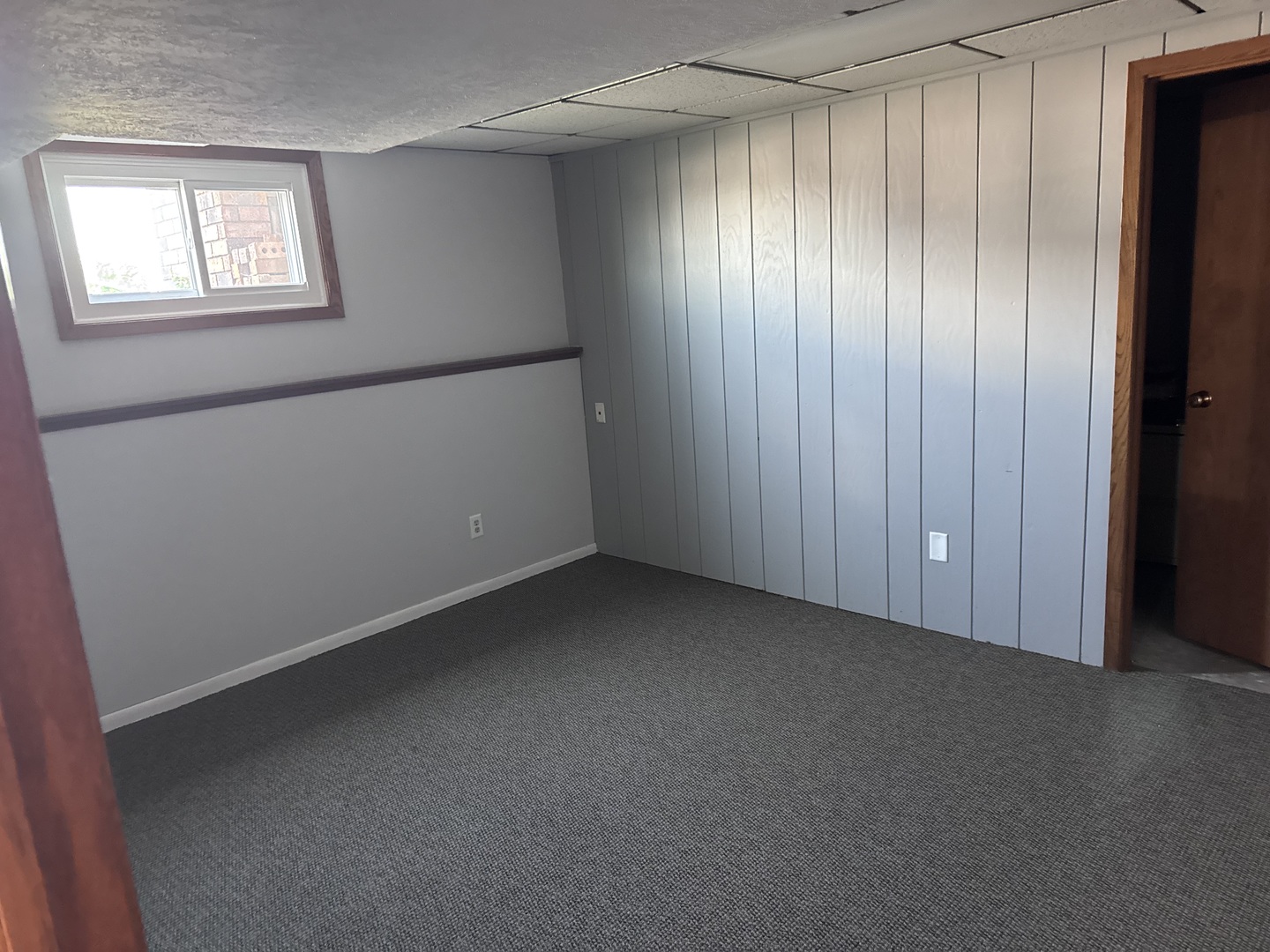 120 S 6th Avenue Property Photo 3