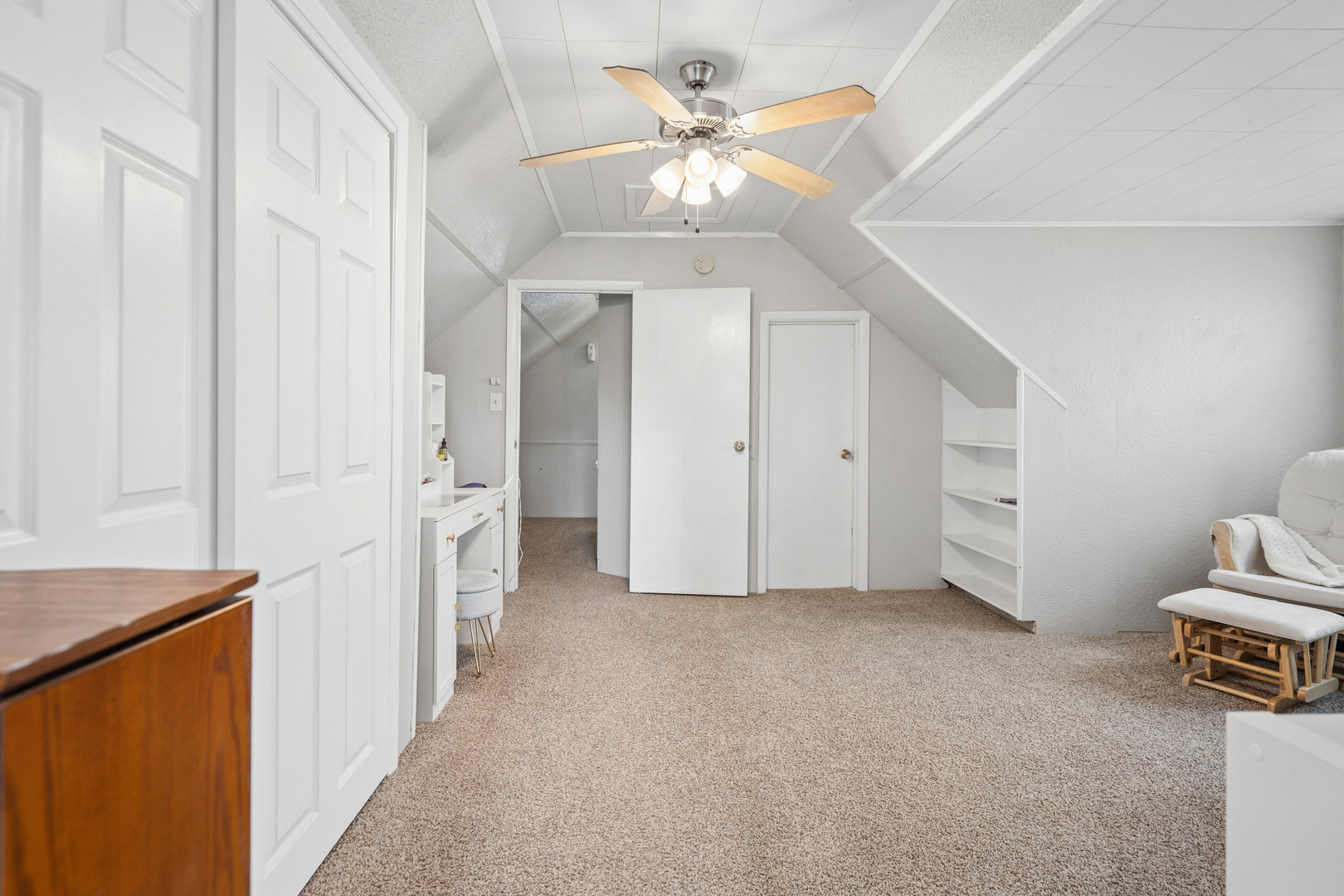 913 12th Avenue Property Photo 14