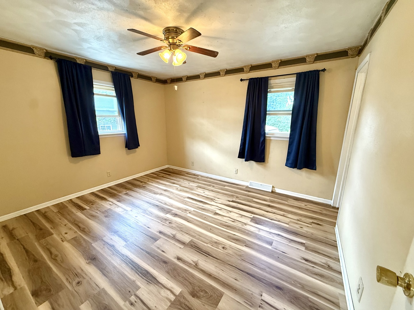 1059 Meadow Lane Property Photo 13