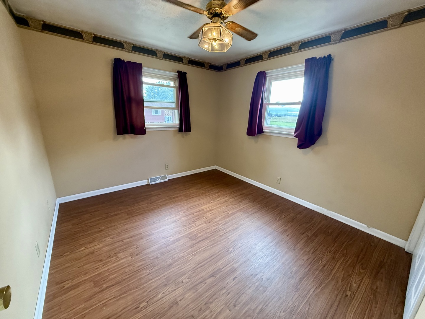 1059 Meadow Lane Property Photo 15