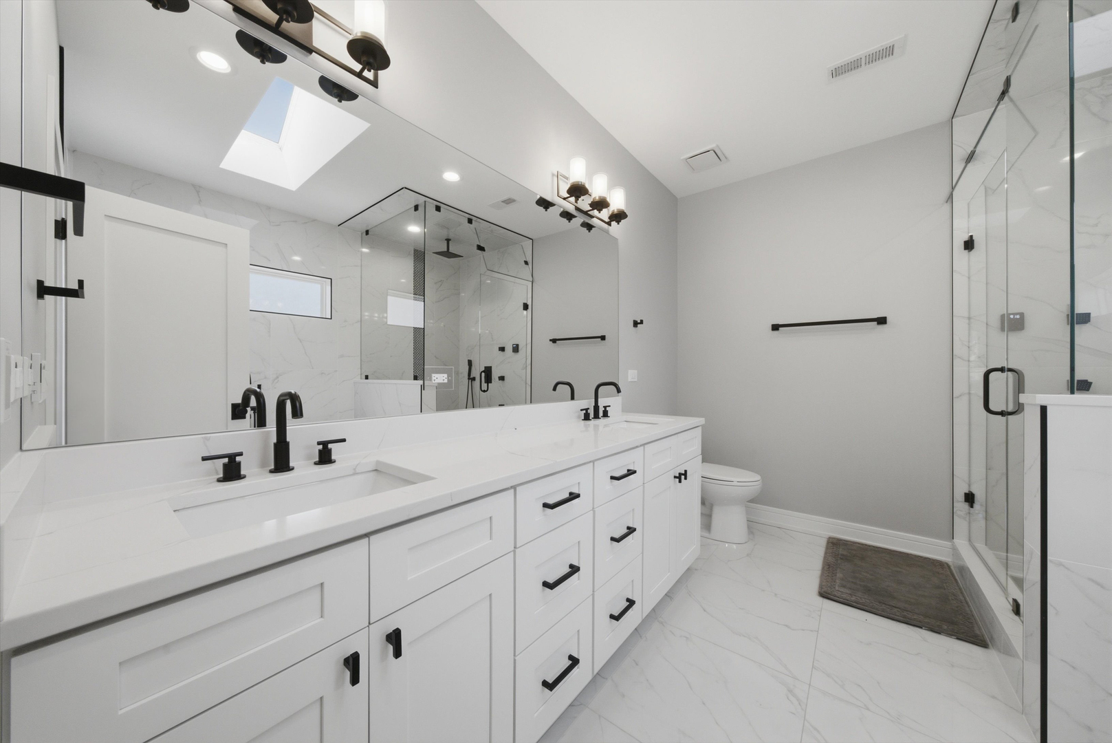 3536 N Albany Avenue Property Photo 11