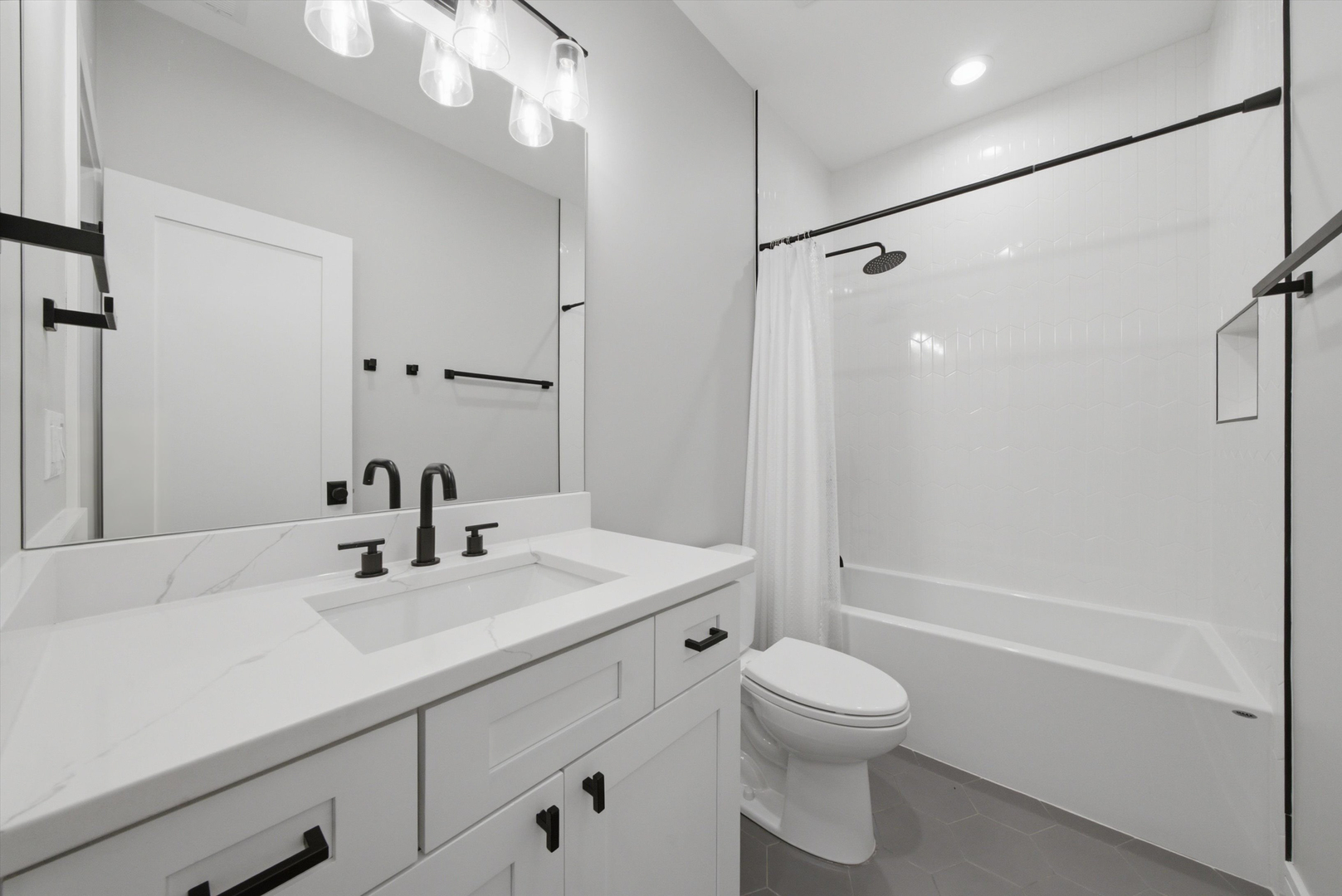 3536 N Albany Avenue Property Photo 21