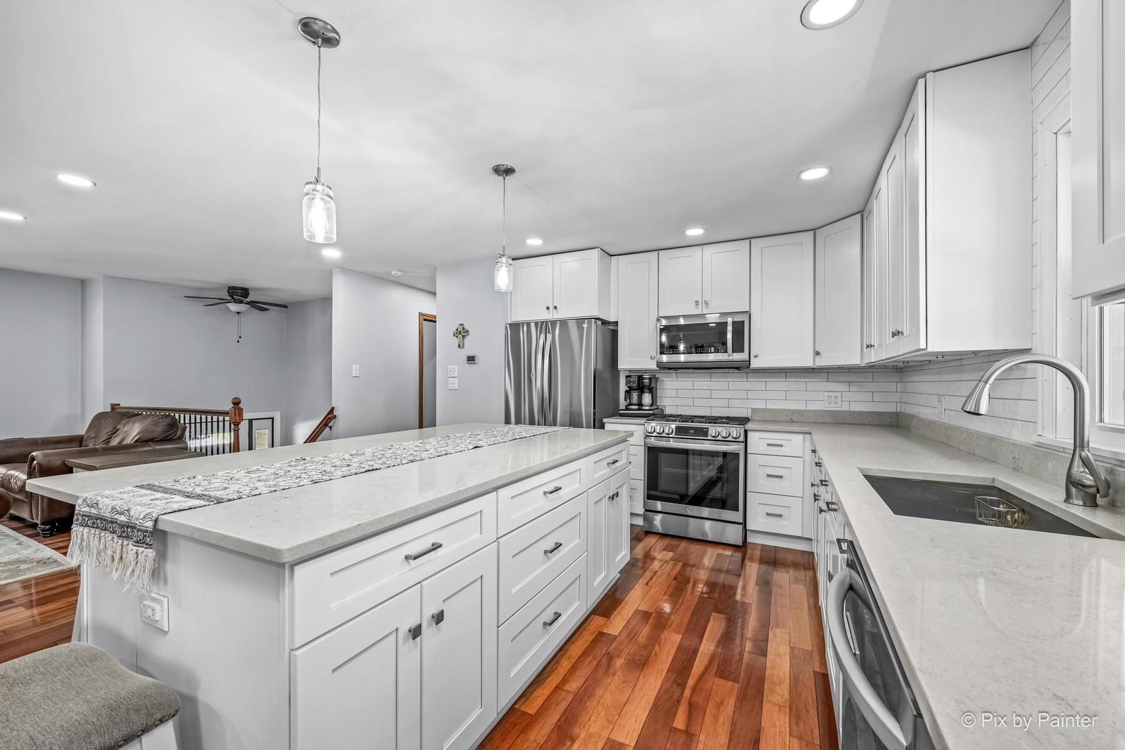 12741262 Property Photo 3