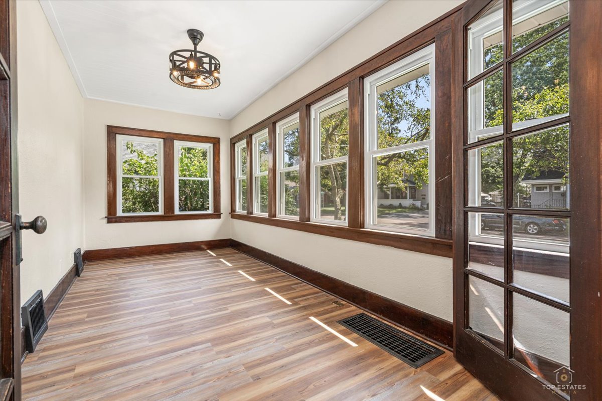 435 Church Street Property Photo 6
