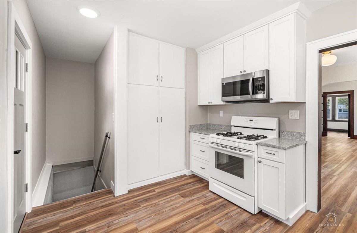 435 Church Street Property Photo 10