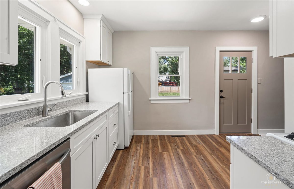 435 Church Street Property Photo 11