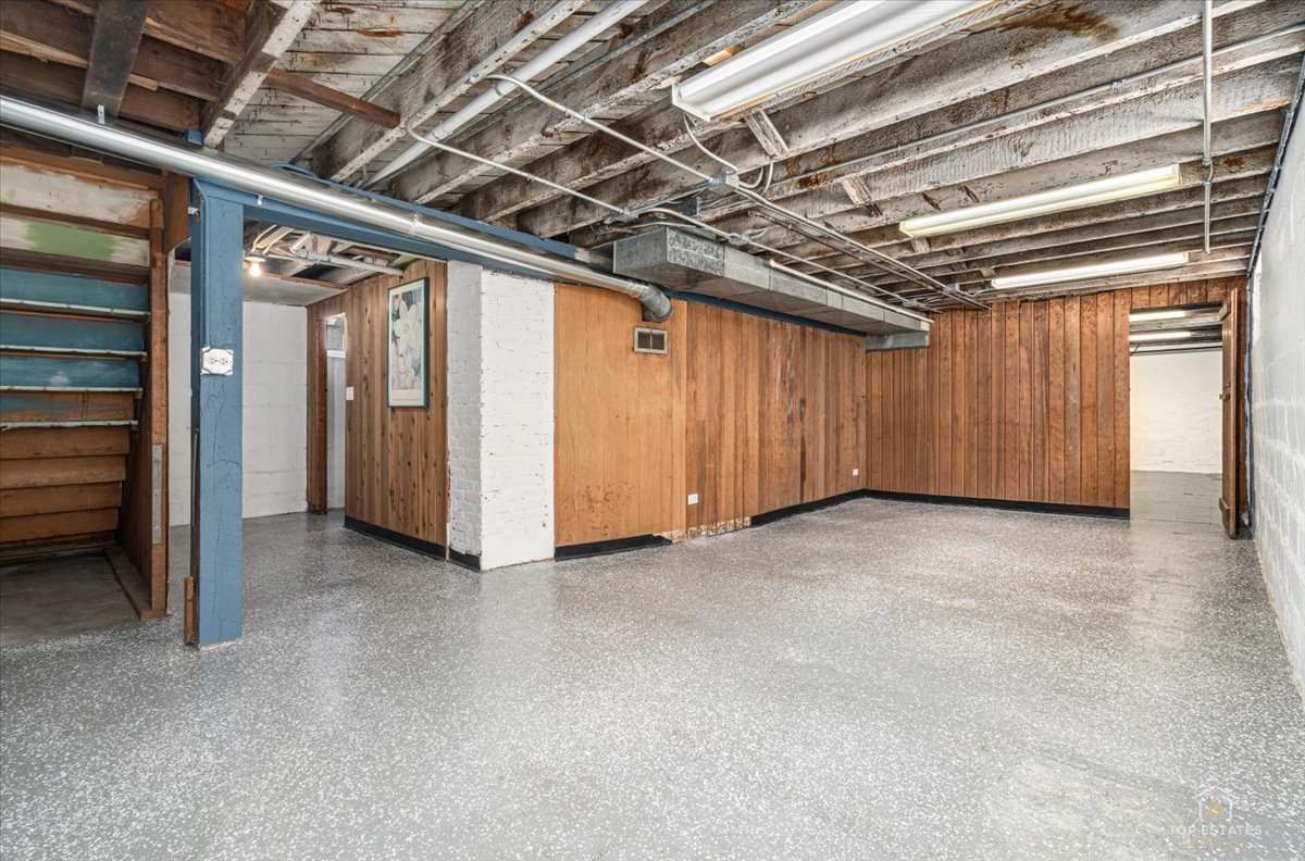 435 Church Street Property Photo 17