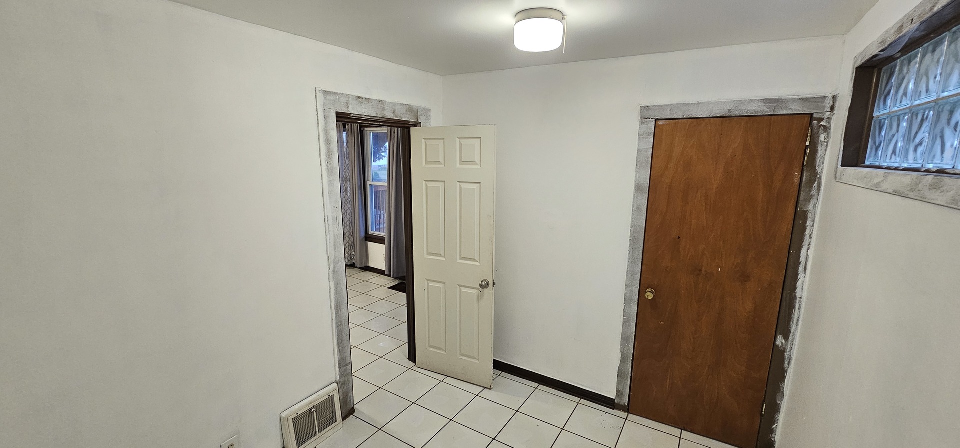 344 E 117th Street Property Photo 8