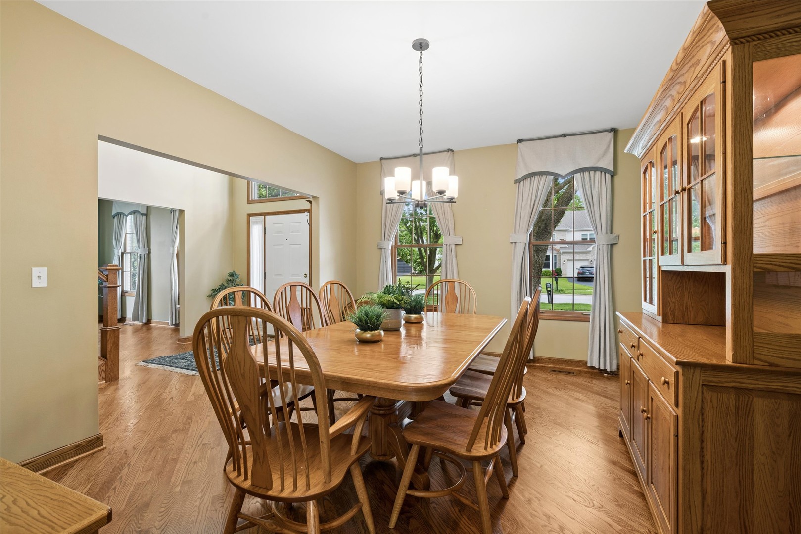 1616 Rolling Hills Drive Property Photo 8