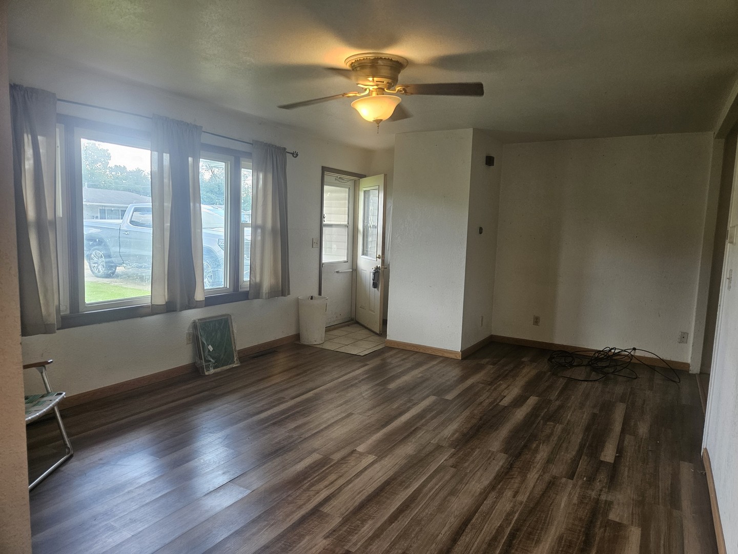 208 W 18th Street Property Photo 5