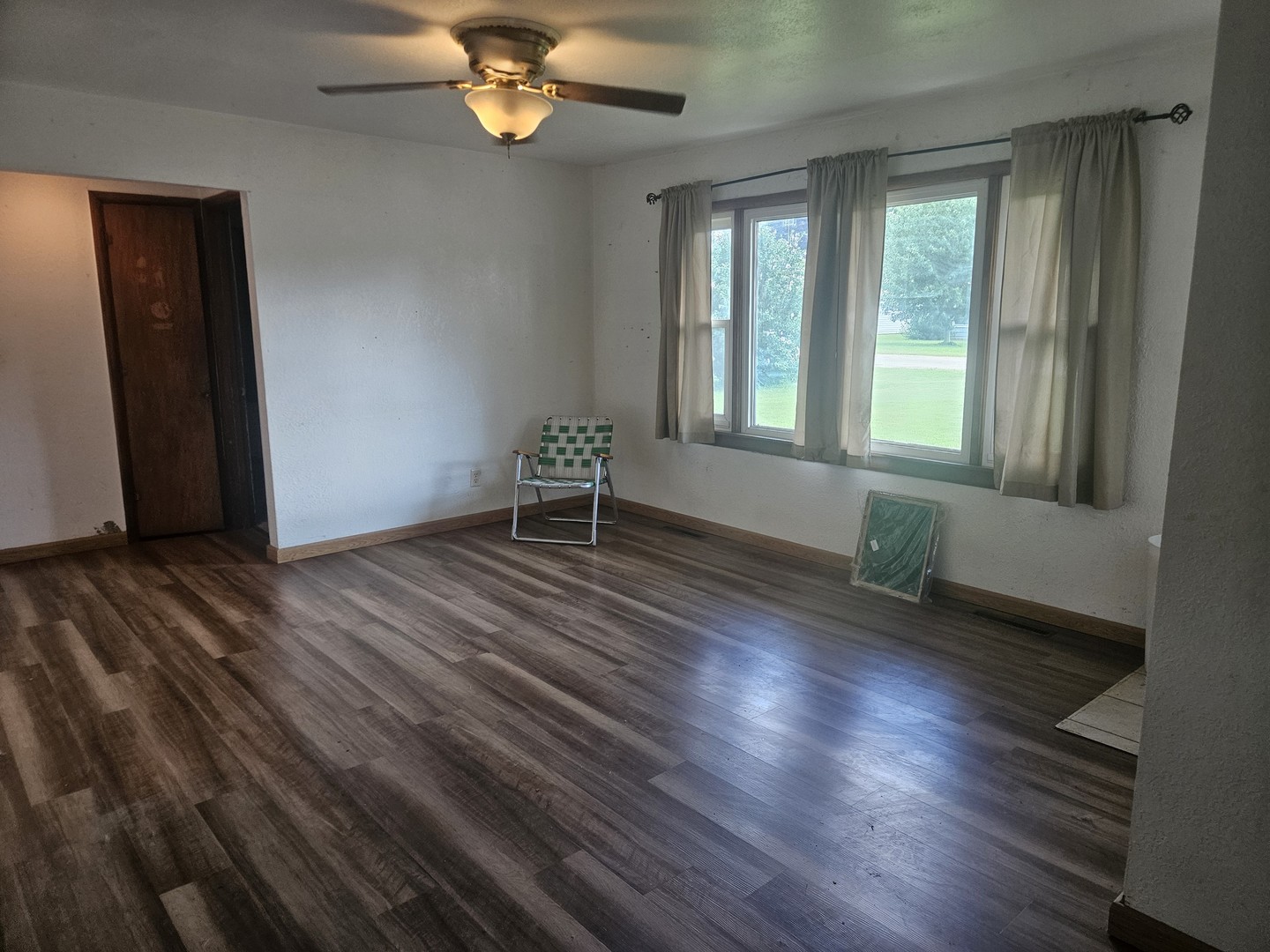208 W 18th Street Property Photo 6