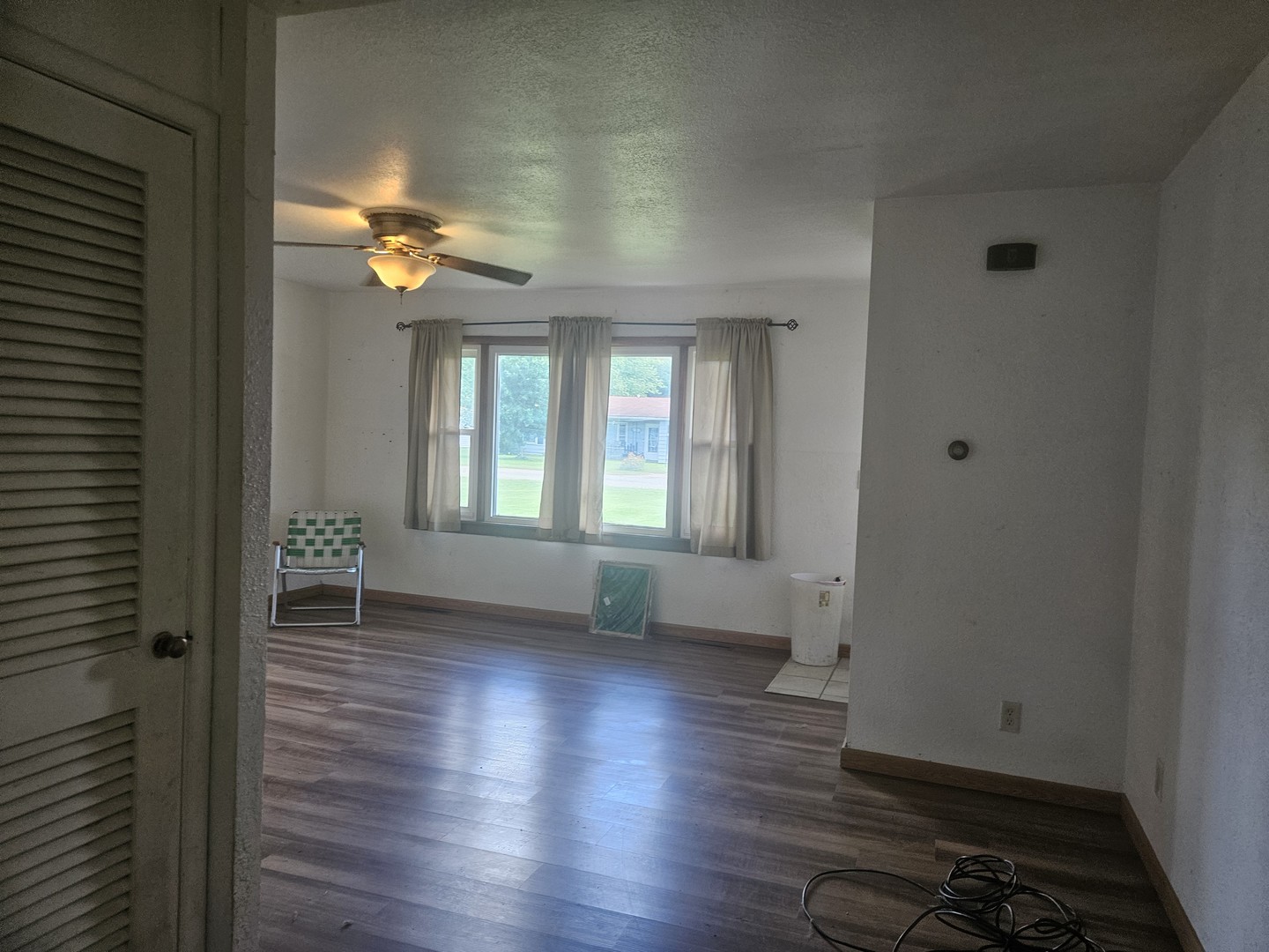 208 W 18th Street Property Photo 7