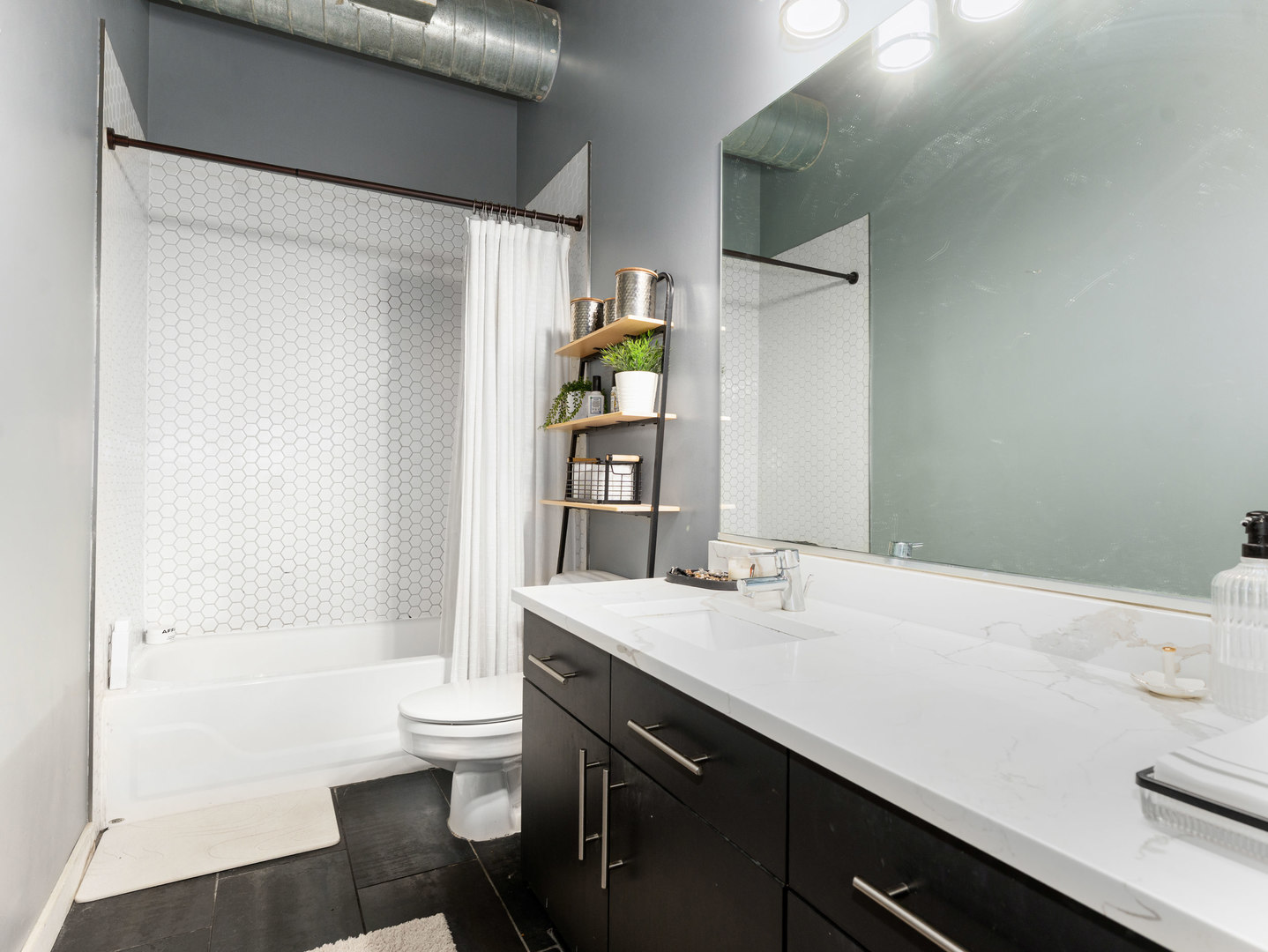 843 W Adams Street 611 Property Photo 18