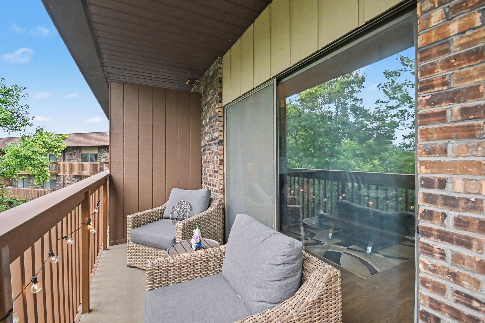 120 Lakeview Drive 519 Property Photo 15