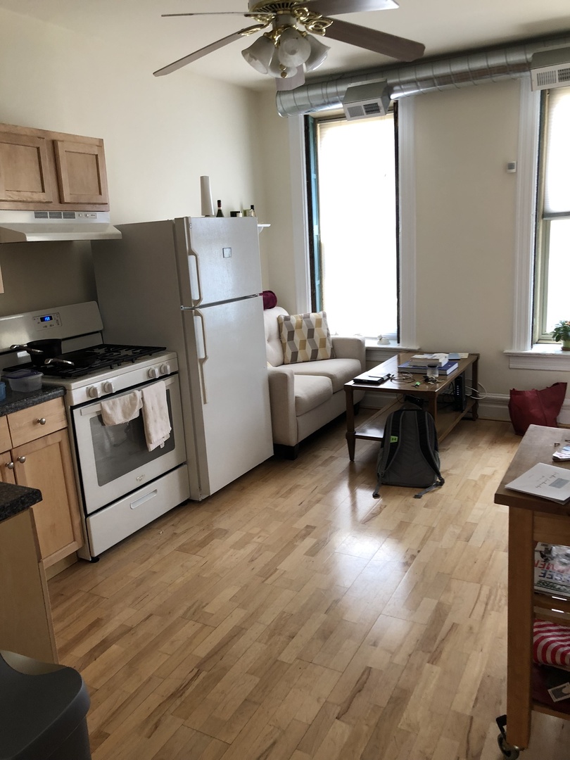 1736 W Beach Avenue Property Photo 18