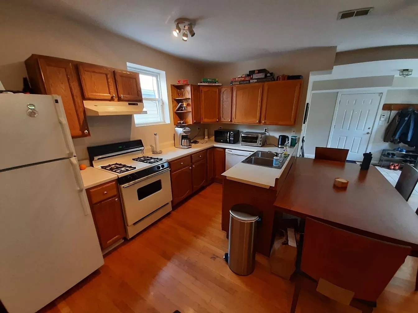 1736 W Beach Avenue Property Photo 52