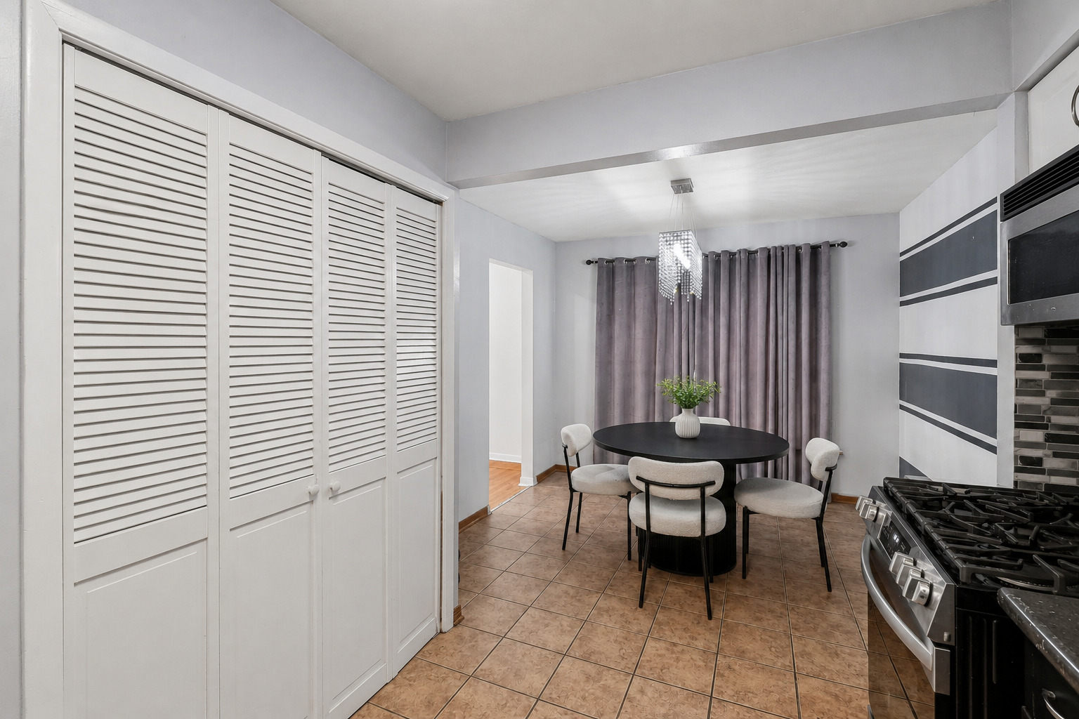 14448 Van Buren Street Property Photo 9