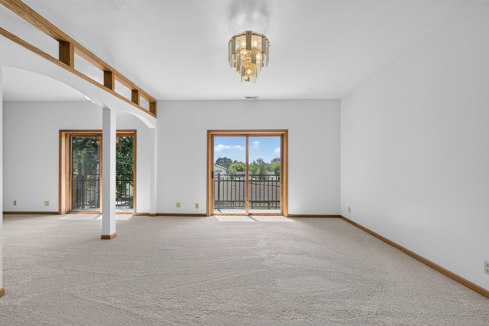1046 S Main Street Property Photo 12