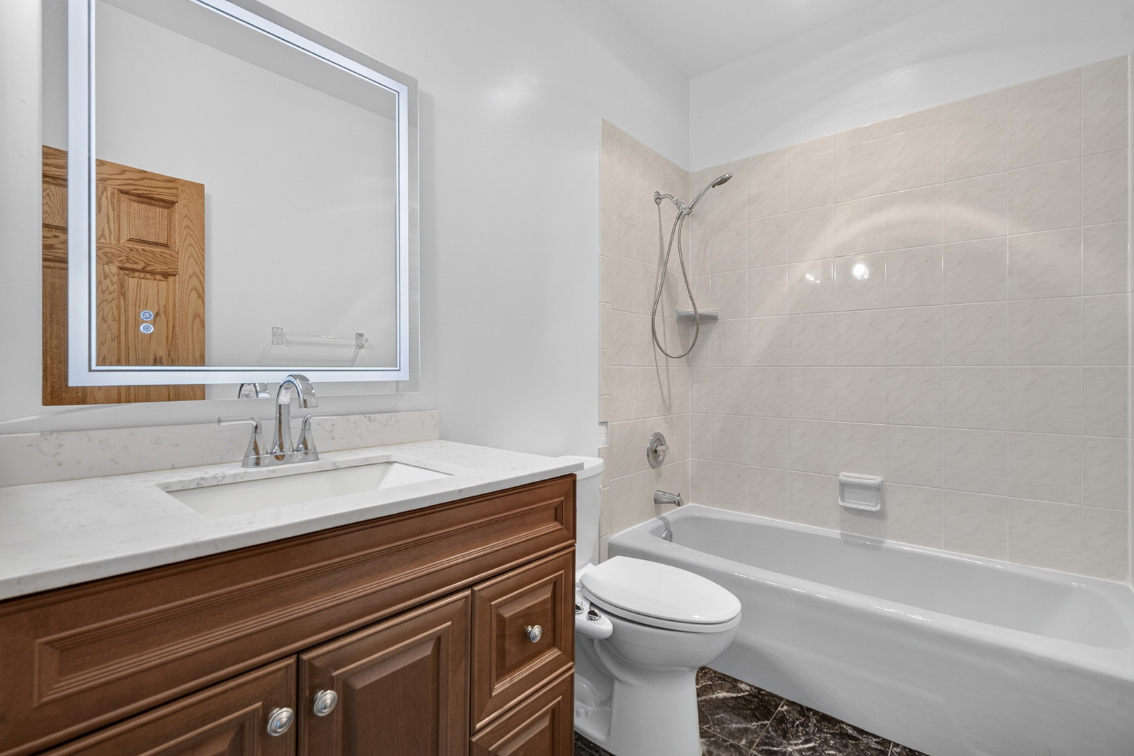 1046 S Main Street Property Photo 30