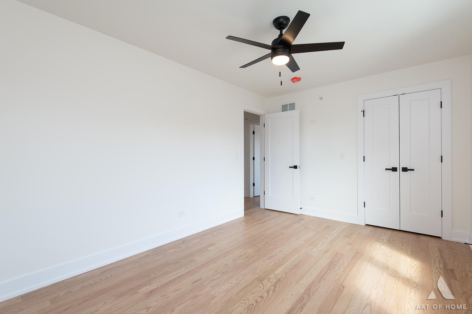 9605 S 78th Court Property Photo 17